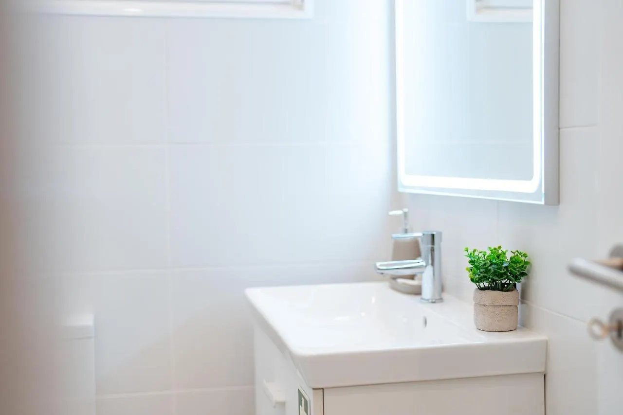 Os Fragosinhos II By Amazing Madeira Apartment Funchal   Funchal (Madeira)